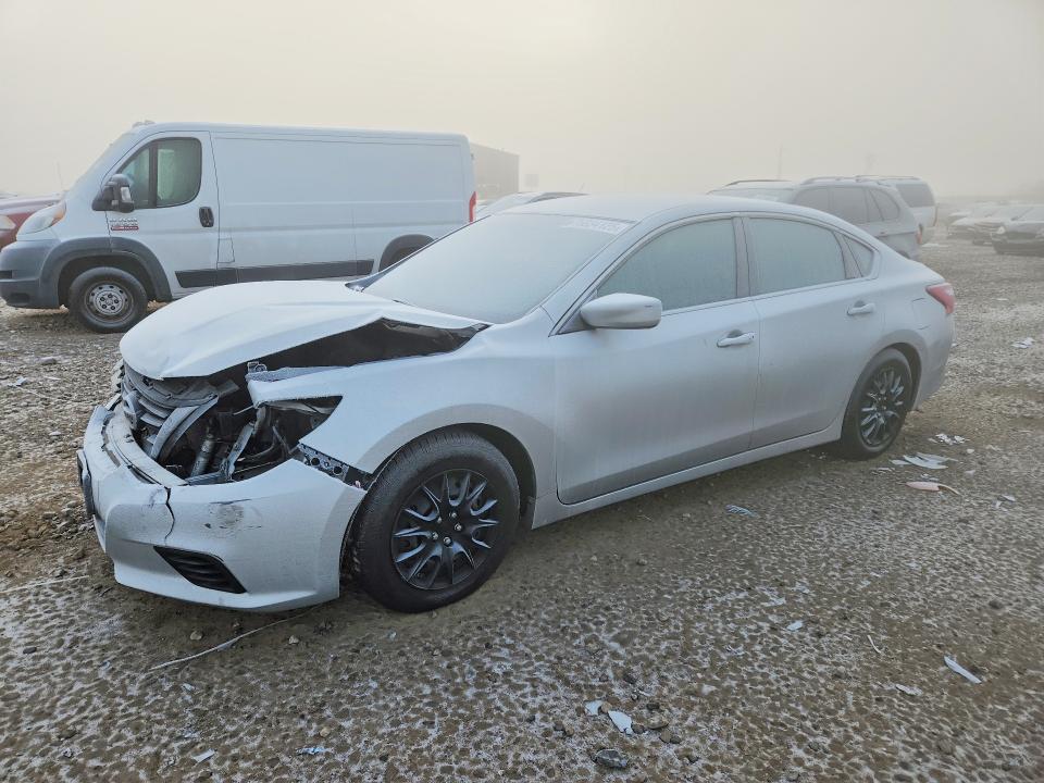 NISS ALTIMA 2016 with VIN 1N4AL3AP6GC152212 - Photo from auction