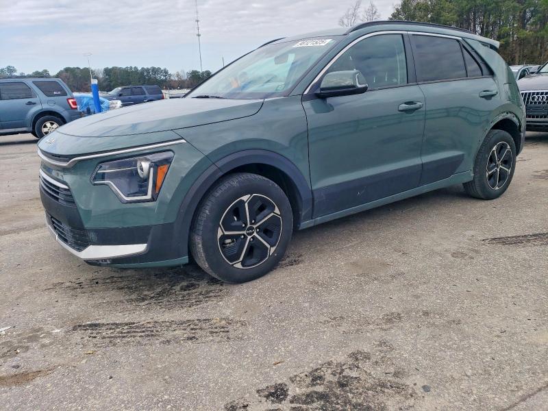 KIA NIRO EX 2023 with VIN KNDCR3LE5P5070778 - Photo from auction