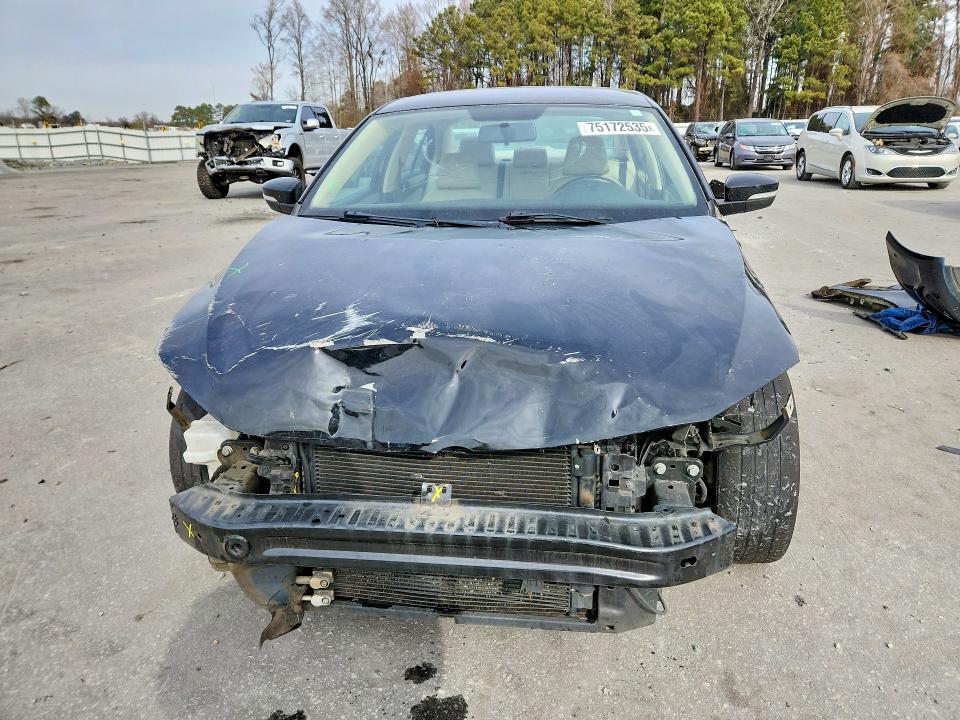 Photo 5 from auction – 2014 VOLKSWAGEN JETTA SE with VIN 3VWD07AJ2EM437985