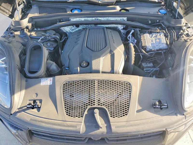 Photo 12 from auction – 2024 PORSCHE MACAN BASE with VIN WP1AA2A56RLB19754