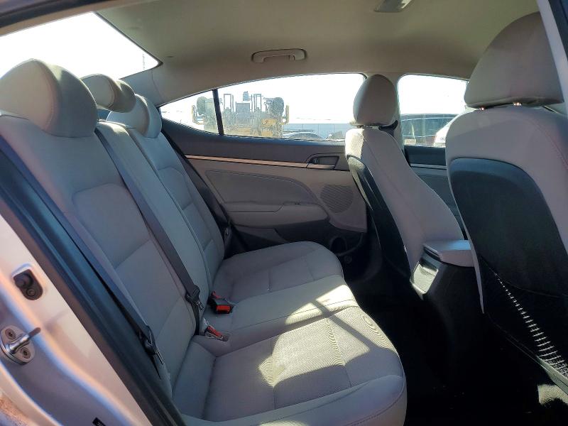 Photo 10 from auction – 2017 HYUNDAI ELANTRA with VIN 5NPD94LA4HH167706
