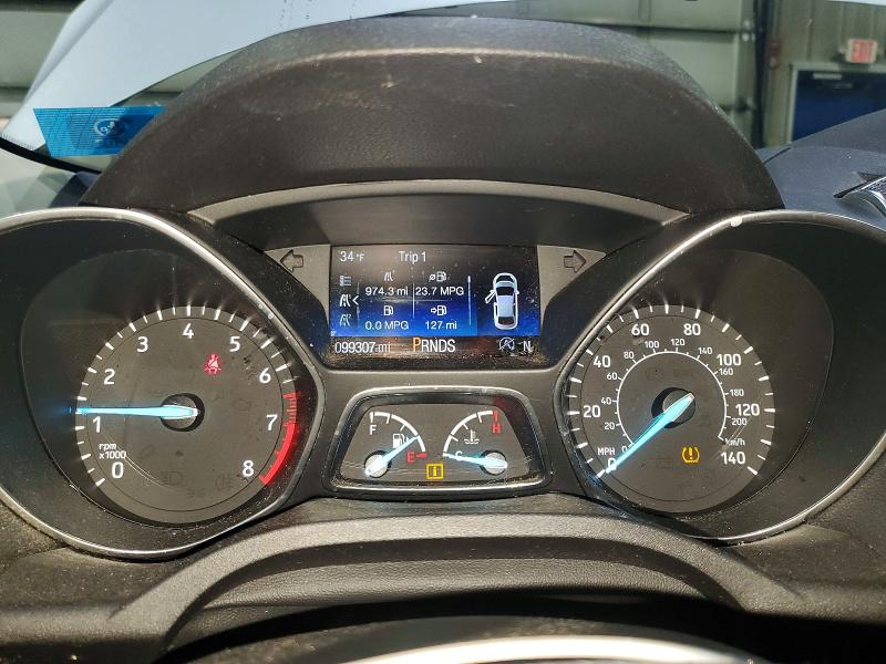 Photo 9 from auction – 2017 FORD ESCAPE SE with VIN 1FMCU9GD7HUA44592