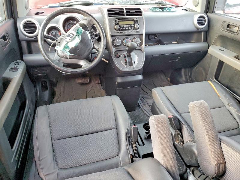 Photo 8 from auction – 2005 HONDA ELEMENT with VIN 5J6YH18655L002174