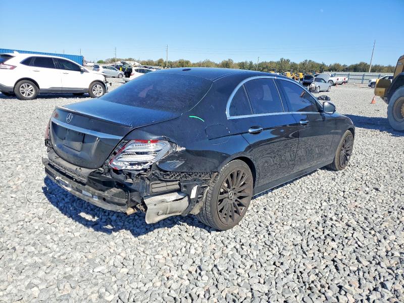 Photo 3 from auction – 2017 MERCEDES-BENZ E 300 4MAT with VIN WDDZF4KB1HA039087