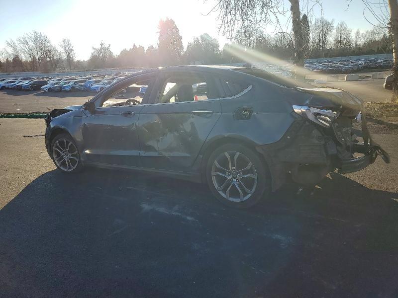 Photo 2 from auction – 2020 FORD FUSION SEL with VIN 3FA6P0CD2LR175719