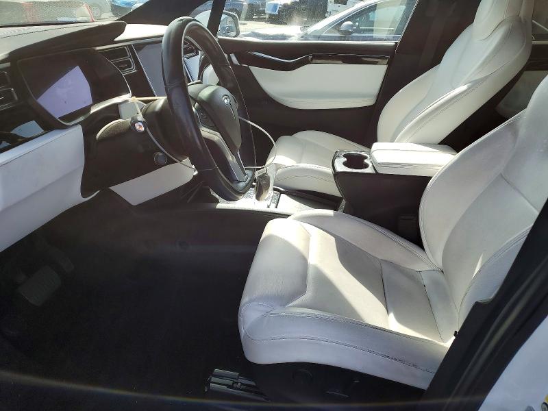 Photo 7 from auction – 2017 TESLA MODEL X with VIN 5YJXCBE22HF065652