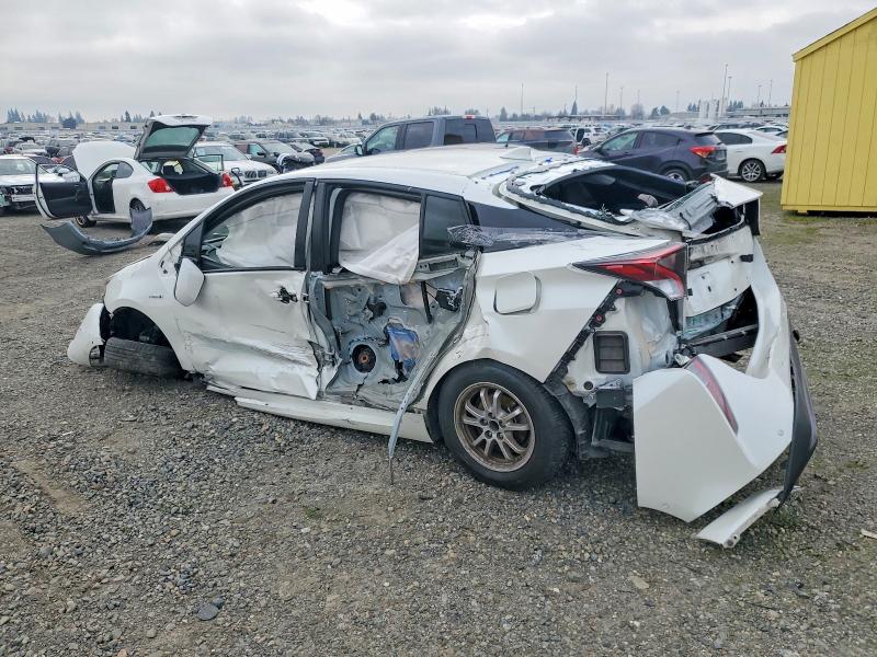 Photo 2 from auction – 2017 TOYOTA PRIUS with VIN JTDKBRFU3H3051939