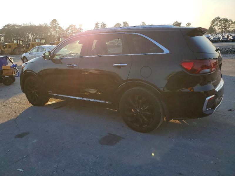 Photo 2 from auction – 2019 KIA SORENTO SX with VIN 5XYPKDA56KG610041
