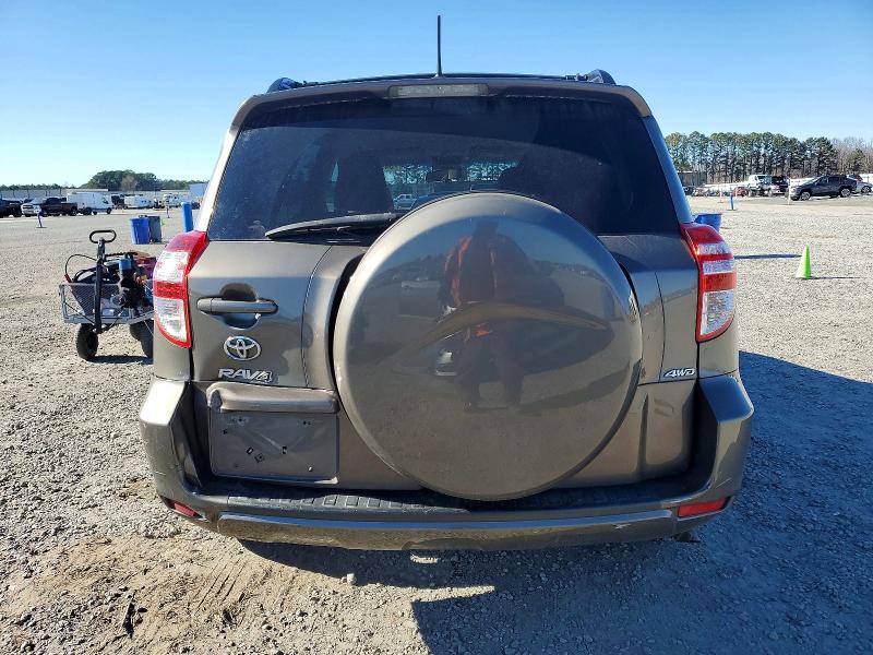 Photo 6 from auction – 2012 TOYOTA RAV4 with VIN 2T3BF4DV3CW226358