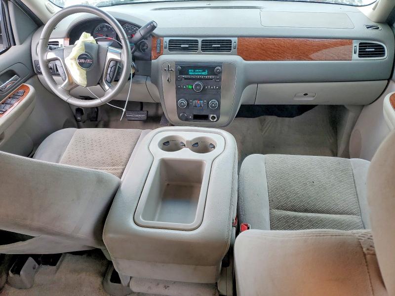 Photo 8 from auction – 2007 GMC YUKON with VIN 1GKFC13097J142407