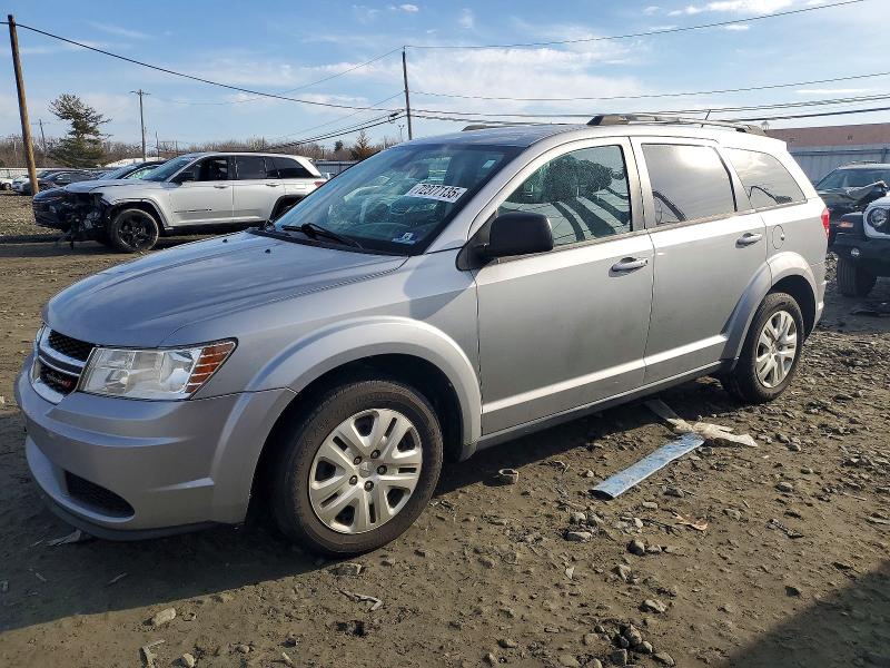 DODGE JOURNEY SE 2018 with VIN 3C4PDCAB7JT441505 - Photo from auction