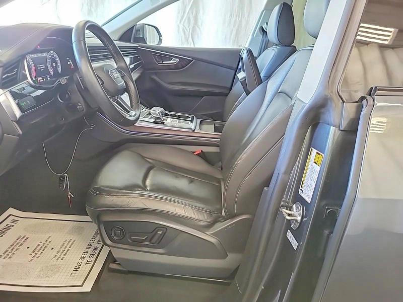 Photo 5 from auction – 2023 AUDI Q8 PREMIUM with VIN WA1EVBF1XPD011779