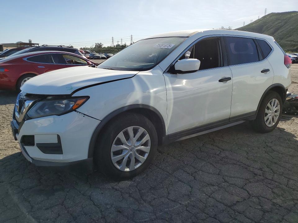 NISSAN ROGUE S 2017 with VIN KNMAT2MT4HP534259 - Photo from auction