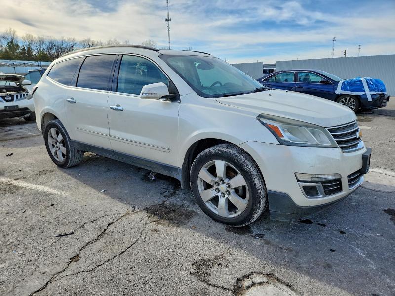 Photo 4 from auction – 2015 CHEVROLET TRAVERSE L with VIN 1GNKRJKD6FJ155411