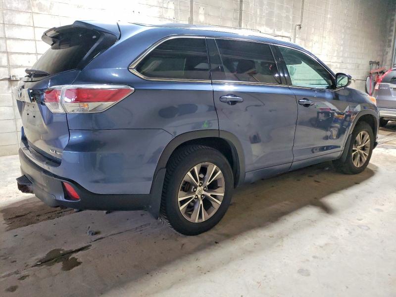 Photo 3 from auction – 2014 TOYOTA HIGHLANDER with VIN 5TDJKRFH7ES016054