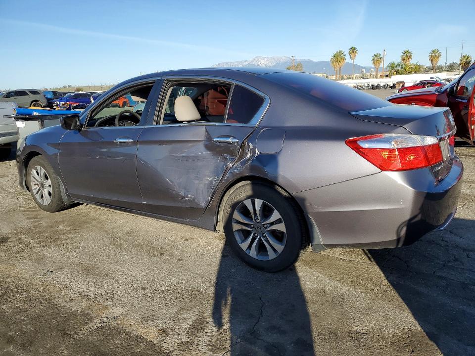 Photo 2 from auction – 2015 HONDA ACCORD with VIN 1HGCR2F31FA186457