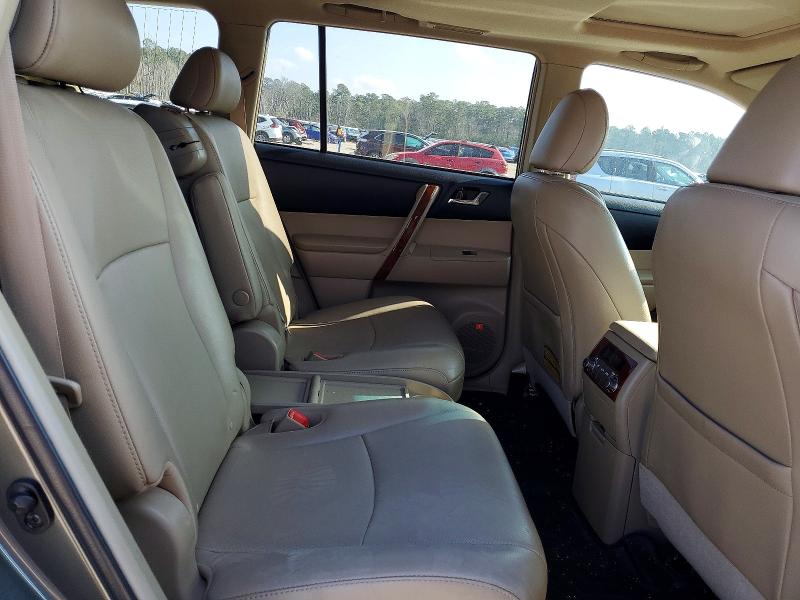 Photo 11 from auction – 2012 TOYOTA HIGHLANDER with VIN 5TDDK3EHXCS124824