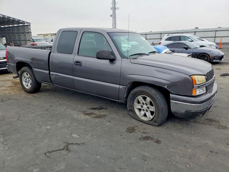 Photo 4 from auction – 2004 CHEVROLET SILVERADO with VIN 2GCEC19T841151646