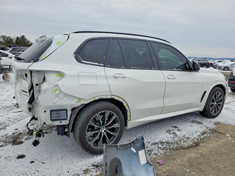 Photo 3 from auction – 2022 BMW X5 XDRIVE4 with VIN 5UXCR6C09N9K65616