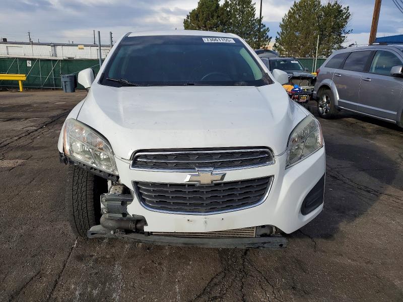 Photo 5 from auction – 2016 CHEVROLET TRAX with VIN 3GNCJKSB3GL260336