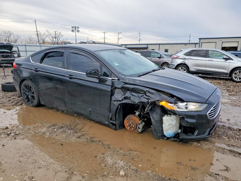 Photo 4 from auction – 2019 FORD FUSION with VIN 3FA6P0HD4KR168634