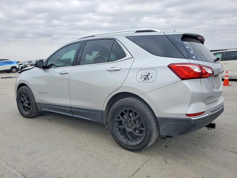 Photo 2 from auction – 2018 CHEVROLET EQUINOX with VIN 2GNAXMEV7J6220568