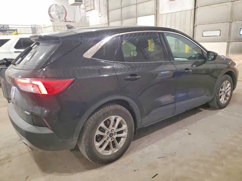 Photo 3 from auction – 2020 FORD ESCAPE with VIN 1FMCU0G64LUB04575