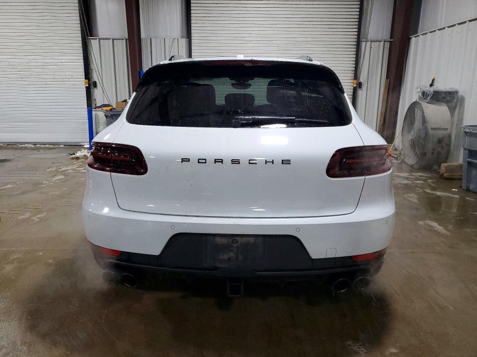 Photo 6 from auction – 2018 PORSCHE MACAN with VIN WP1AA2A5XJLB20765