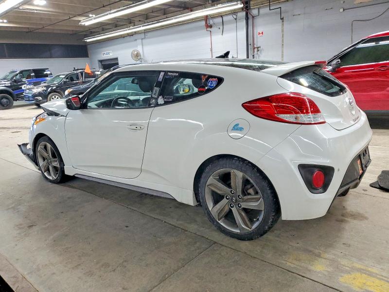 Photo 2 from auction – 2015 HYUNDAI VELOSTER with VIN KMHTC6AE2FU217189
