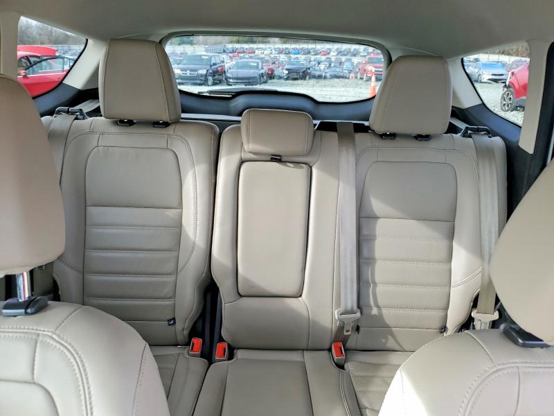Photo 10 from auction – 2017 FORD ESCAPE TIT with VIN 1FMCU0J92HUD56318