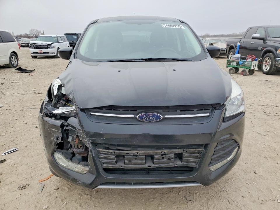 Photo 5 from auction – 2015 FORD ESCAPE SE with VIN 1FMCU0G78FUB38614