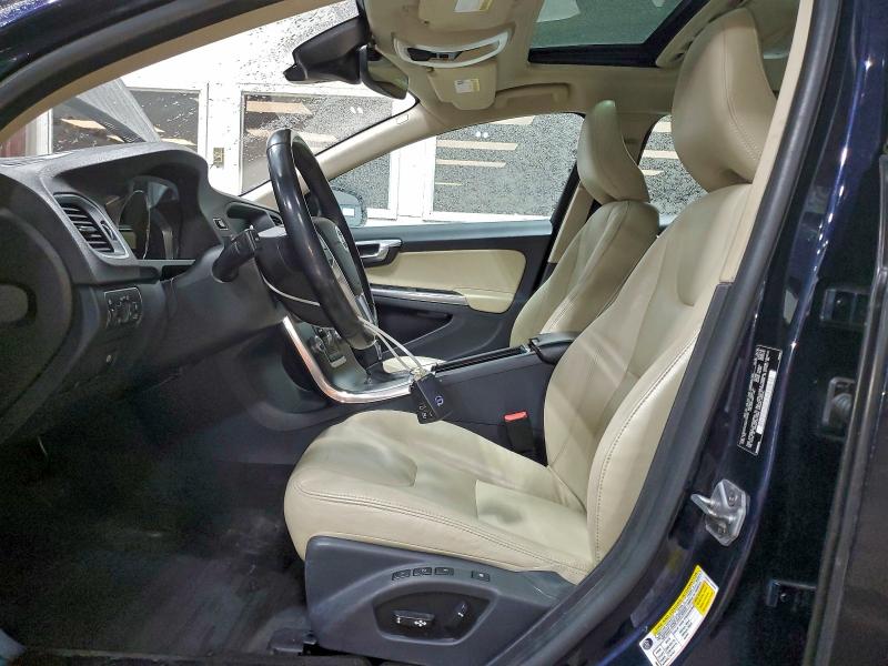 Photo 7 from auction – 2016 VOLVO S60 PREMIE with VIN YV1612TK2G2415930