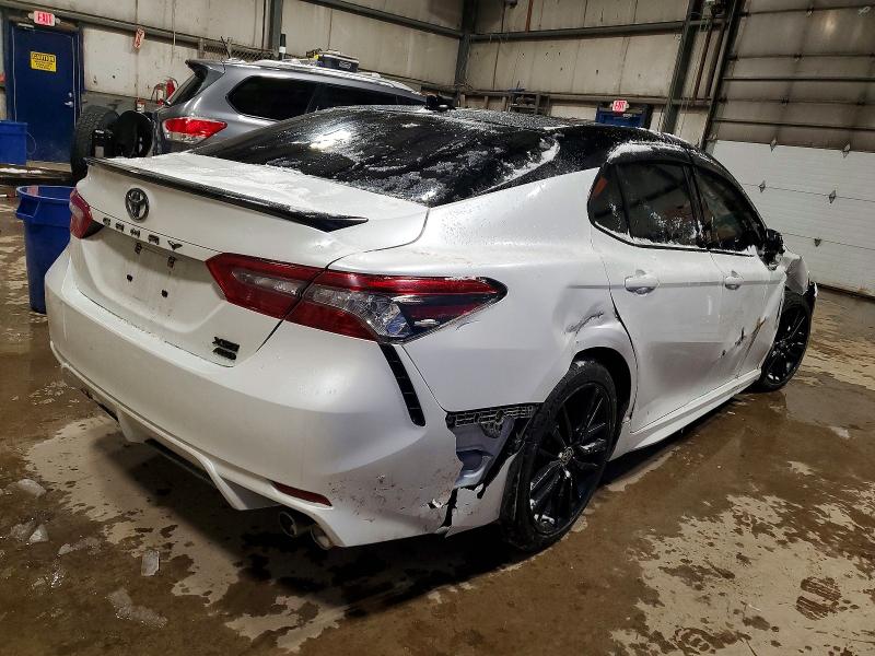 Photo 3 from auction – 2023 TOYOTA CAMRY XSE with VIN 4T1K61BK2PU090245