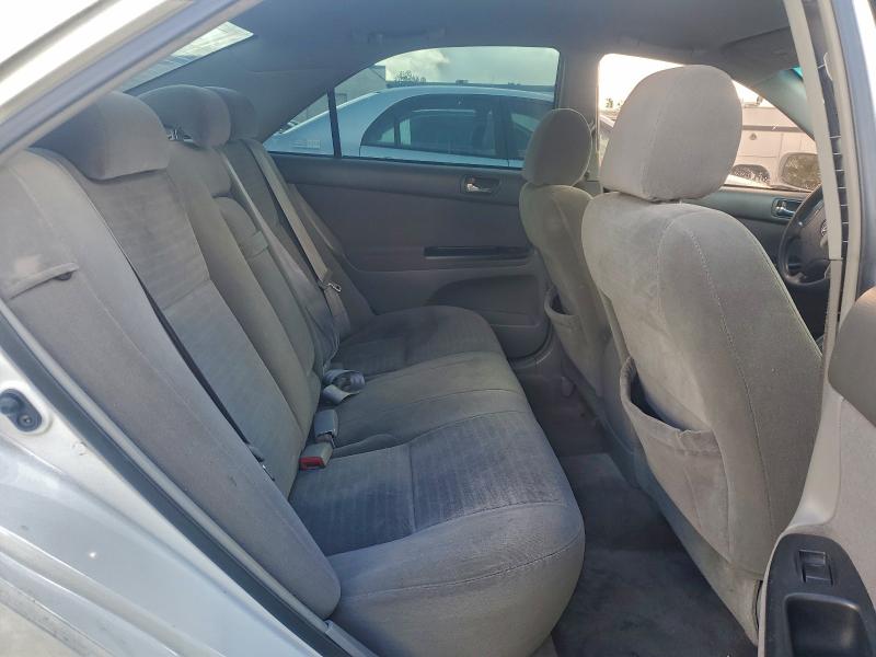 Photo 10 from auction – 2005 TOYOTA CAMRY LE with VIN 4T1BE32K75U423910