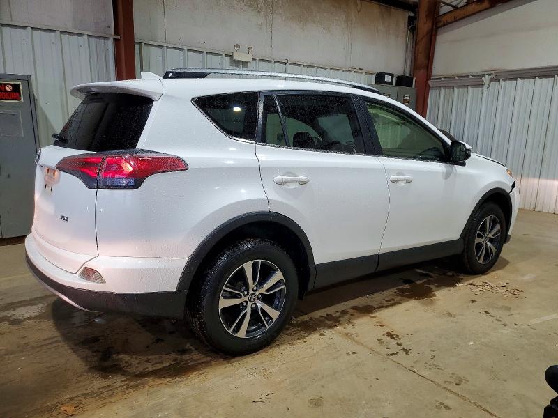 Photo 3 from auction – 2017 TOYOTA RAV4 XLE with VIN JTMWFREV3HJ132273