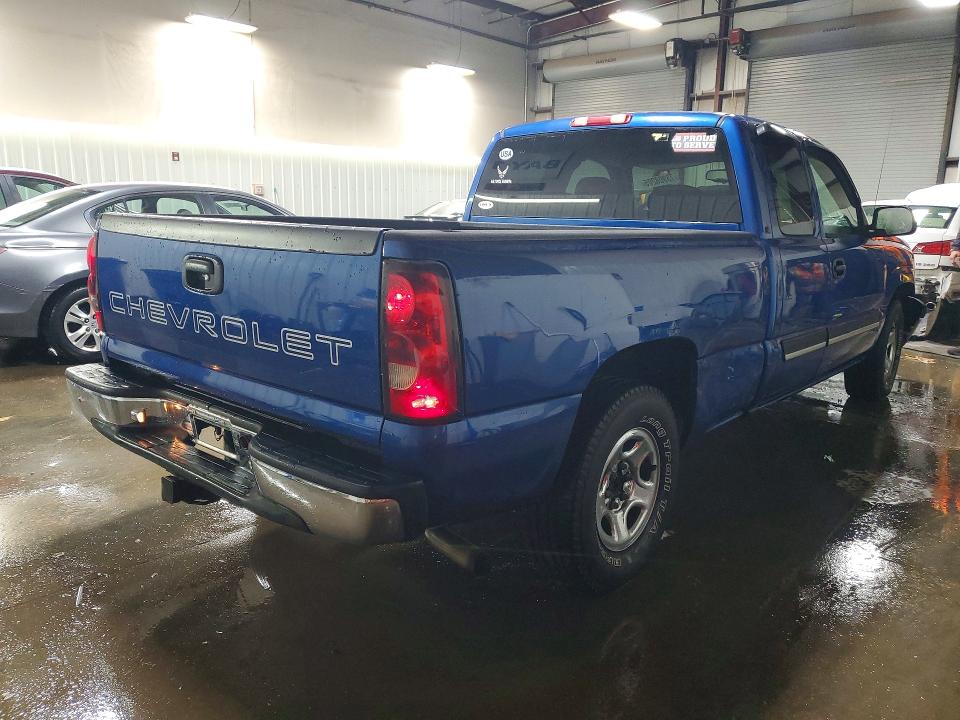 Photo 3 from auction – 2004 CHEVROLET SILVERADO with VIN 2GCEC19V441125773