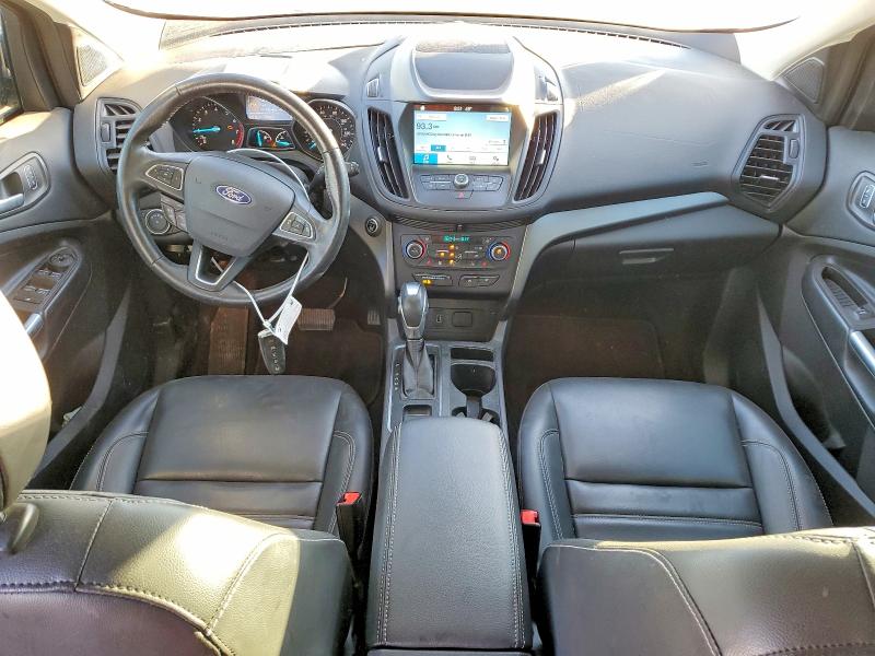 Photo 8 from auction – 2019 FORD ESCAPE SEL with VIN 1FMCU0HD2KUB84504