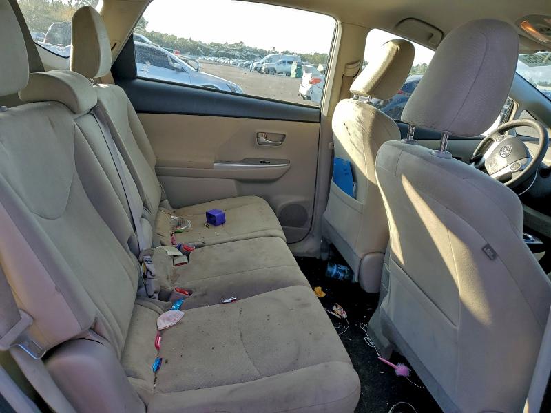 Photo 10 from auction – 2013 TOYOTA PRIUS V with VIN JTDZN3EU3D3188619