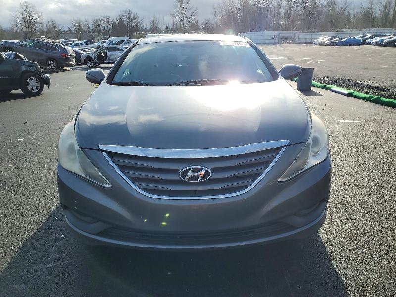 Photo 5 from auction – 2014 HYUNDAI SONATA with VIN 5NPEB4AC1EH830187