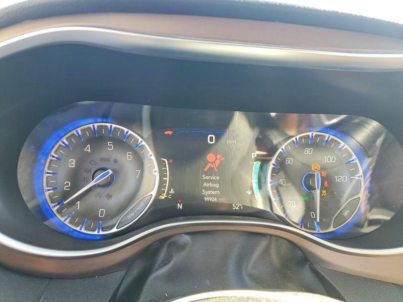 Photo 9 from auction – 2017 CHRYSLER PACIFICA with VIN 2C4RC1EG7HR628147