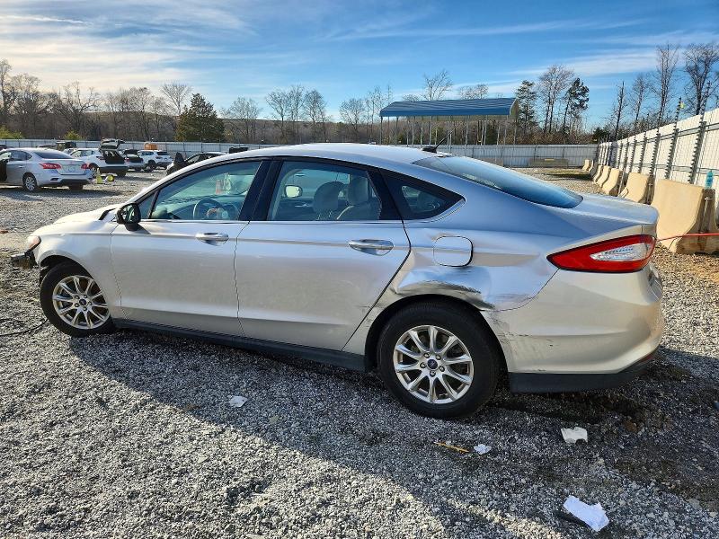 Photo 2 from auction – 2015 FORD FUSION S with VIN 3FA6P0G73FR274073