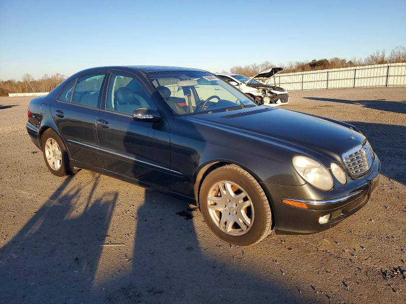 Photo 4 from auction – 2004 MERCEDES-BENZ E 320 with VIN WDBUF65J64A476756