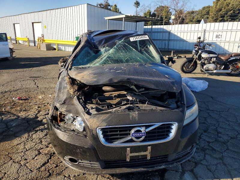 Photo 5 from auction – 2011 VOLVO S40 T5 with VIN YV1672MS2B2538505