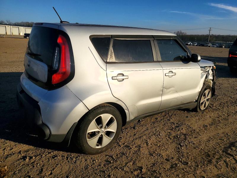 Photo 3 from auction – 2016 KIA SOUL with VIN KNDJN2A22G7853759