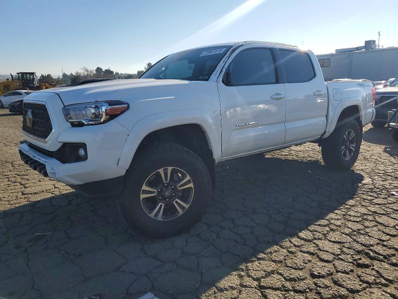 TOYOTA TACOMA DOU 2018 with VIN 3TMAZ5CN5JM053533 - Photo from auction