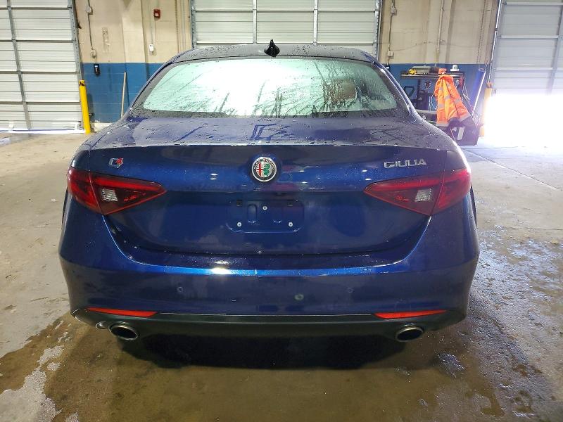 Photo 6 from auction – 2017 ALFA ROMEO GIULIA with VIN ZARFAEEN5H7558492