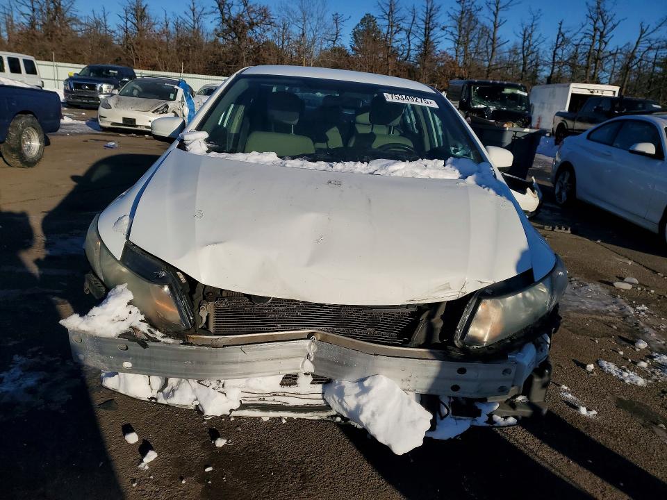 Photo 5 from auction – 2015 HONDA CIVIC LX with VIN 19XFB2F5XFE231085