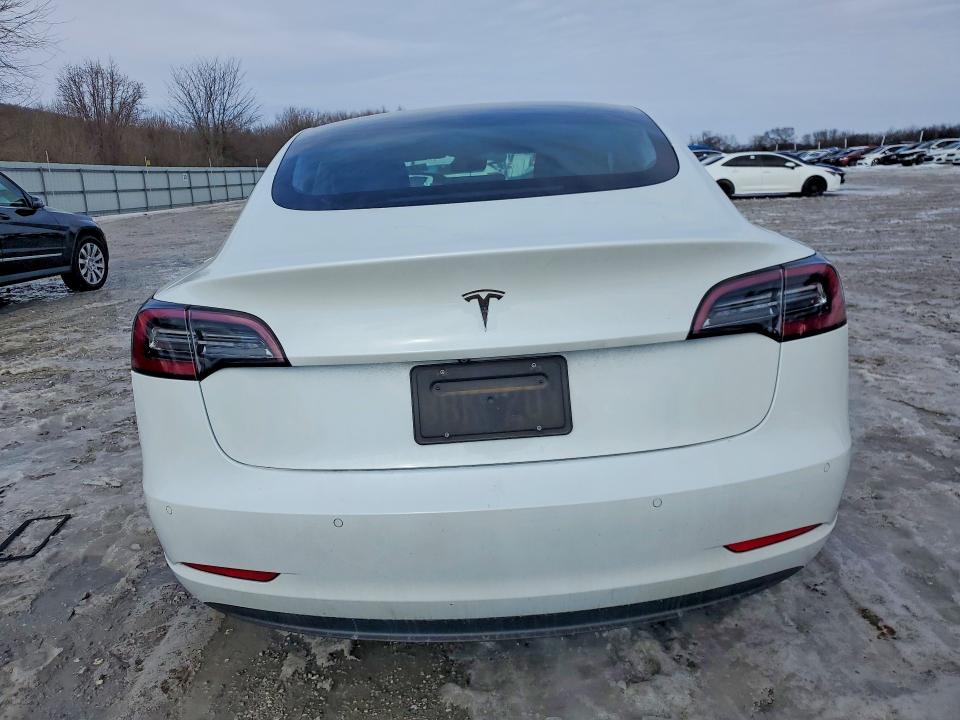Foto 6 de la subasta – 2019 TESLA MODEL 3 con VIN 5YJ3E1EA3KF425111