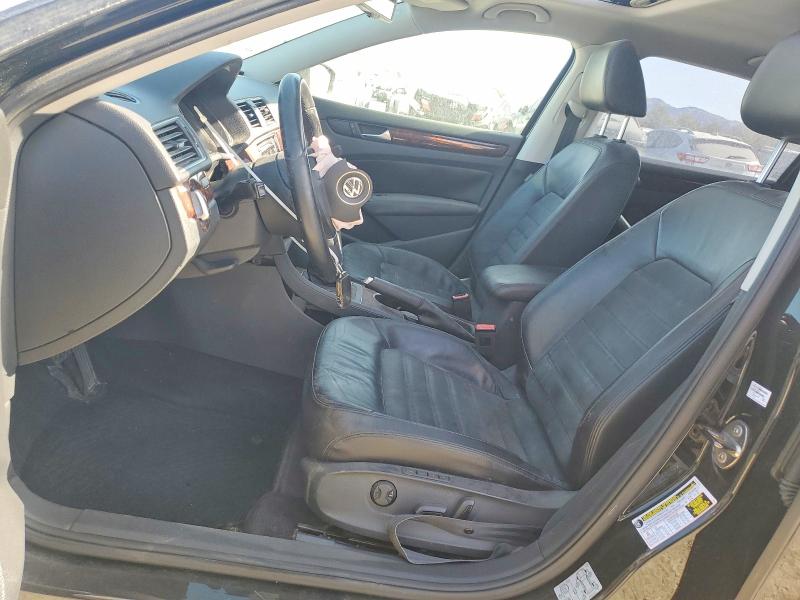 Photo 7 from auction – 2013 VOLKSWAGEN PASSAT with VIN 1VWCH7A30DC083468