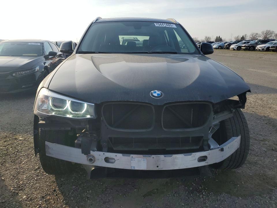 Photo 5 from auction – 2016 BMW X3 XDRIVE2 with VIN 5UXWX9C50G0D76646
